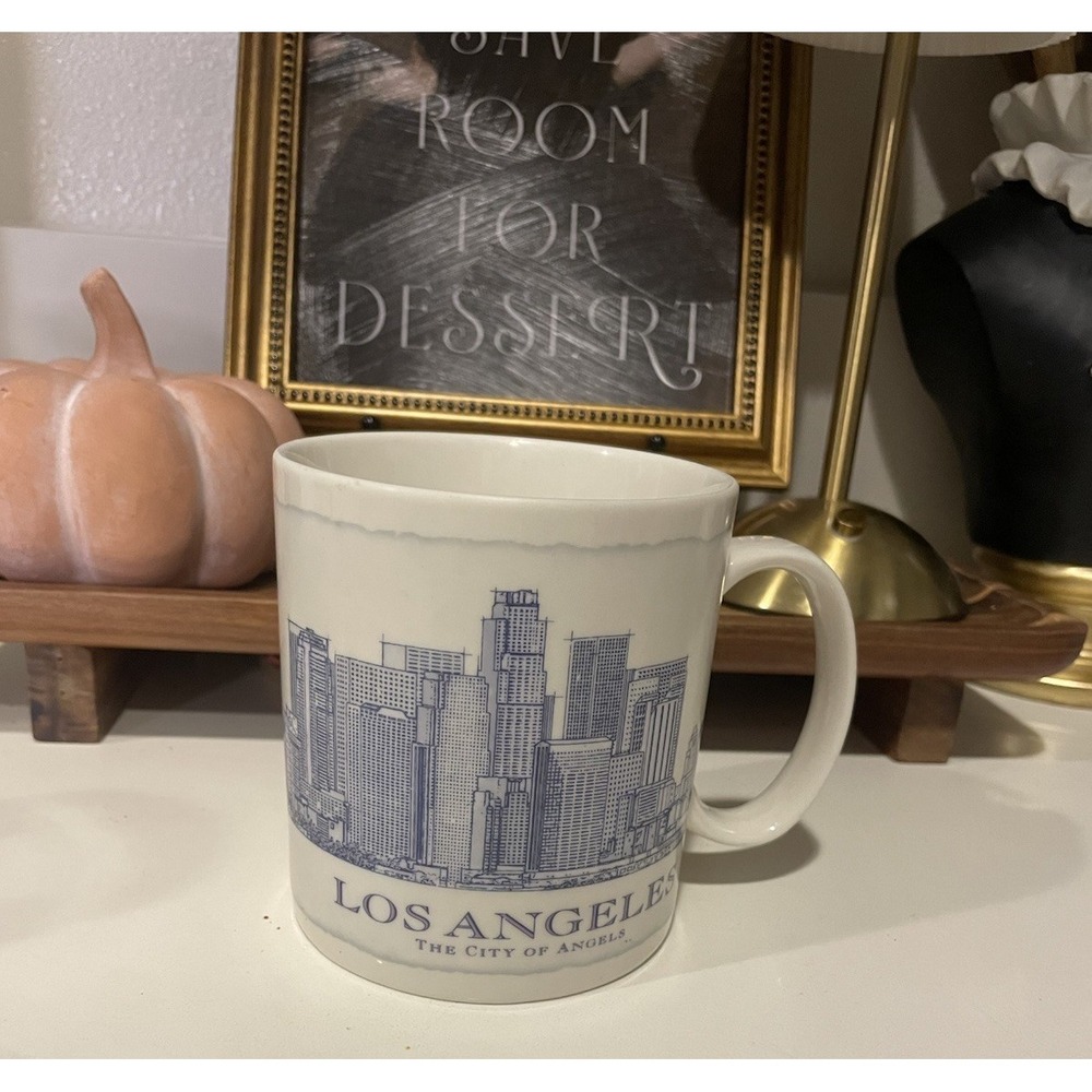 Starbucks vintage 2006 Los Angeles Architect Series blue skyline coffee mug 18oz